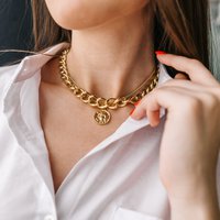 Trendy Necklaces for a Fresh Fall Look