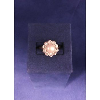 Vintage Pearl & Diamond Ring 12345678912
